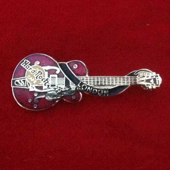 Hard Rock Guitar Pin from London - Picture 2 of 4